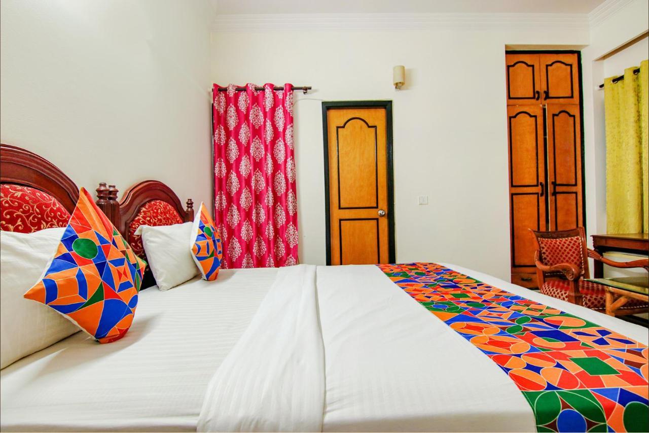Fabhotel Singh Suite Gurgáon Kültér fotó
