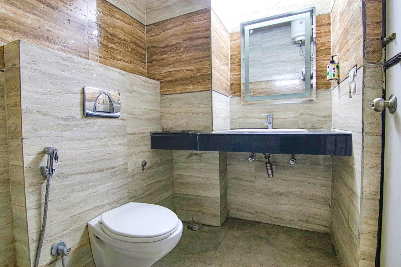 Fabhotel Singh Suite Gurgáon Kültér fotó